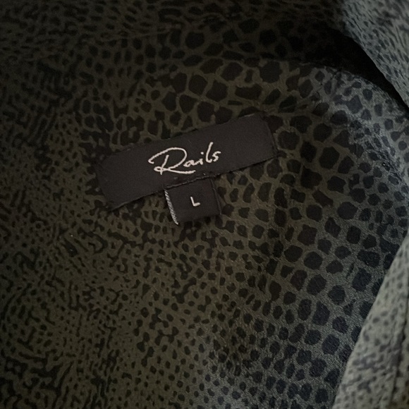 Rails Kate Green Python button down - Picture 3 of 4